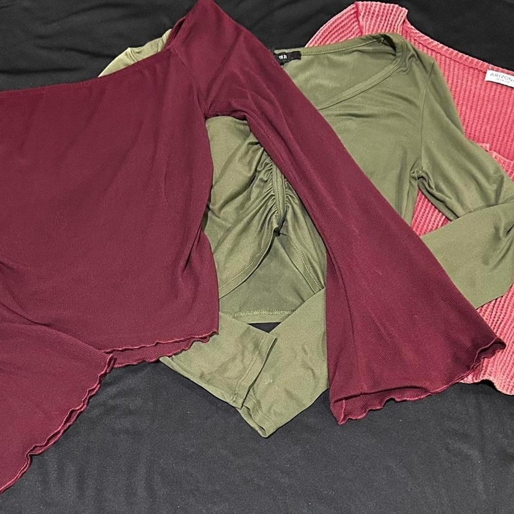 Green, Burand pink long sleeve tops size small Y2K Streetwear ribbed Vtg vibe